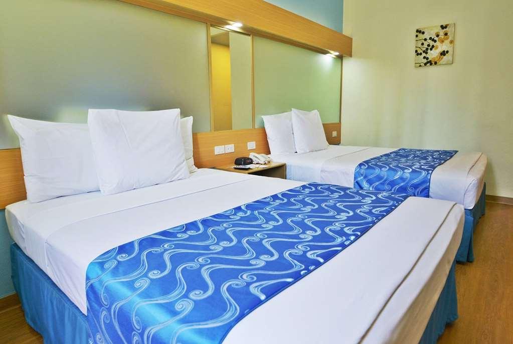 Microtel By Wyndham Davao Stadt Zimmer foto
